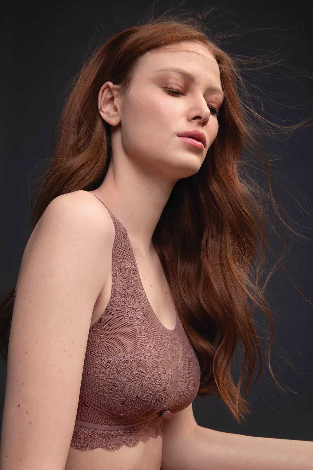 Essential Lace Bralette Schale